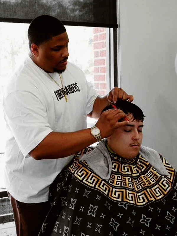 Juan, barbero en Mad Barbers Avalon Park