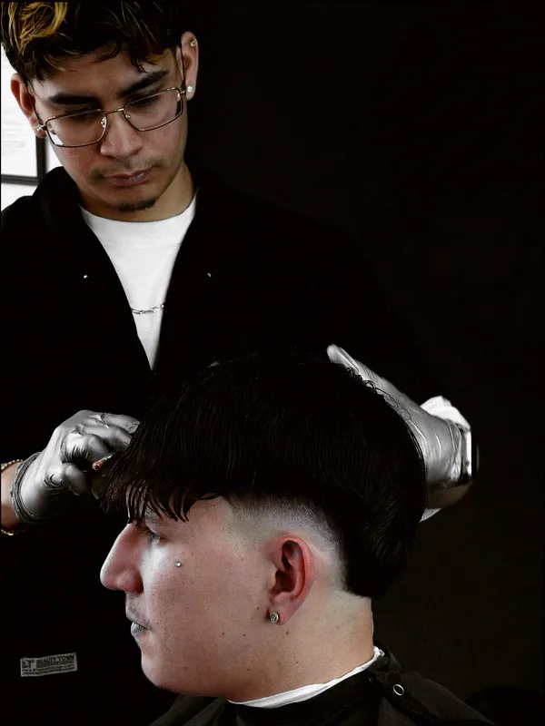 Yohan, barbero en Mad Barbers Avalon Park